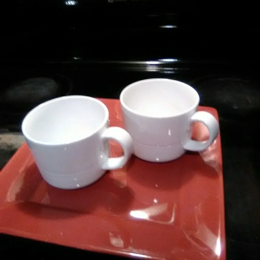 2 Crate&Barrel Cup 10 oz.
